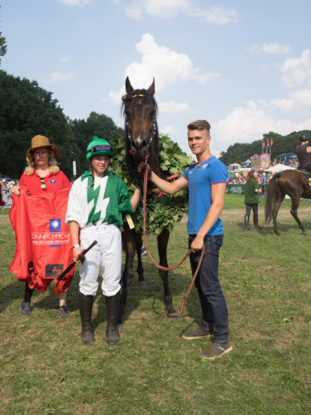 Sponsor Immobilien Sonnek und DschingisKhan (Vivien Korbus, Besitzer: Diana Schmidt )