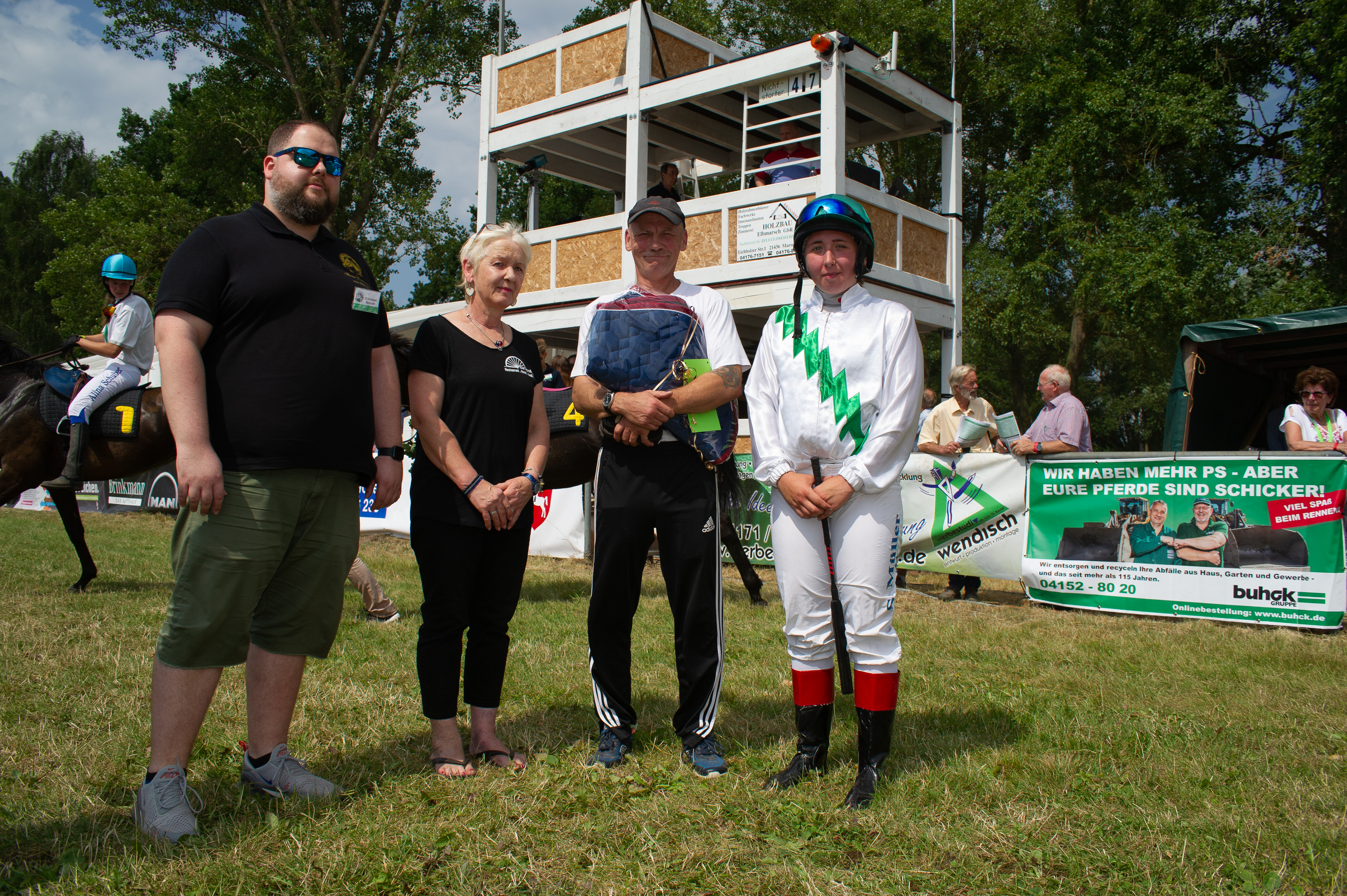 1. Schwarze Perle (Sina Müller, Besitzer: Stall S.+K.)